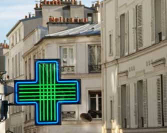 Pharmacie C Villeneuve et N Lamoureux Pharmacien: paracétamol, médicament, alcool, pharmacie Saint-Chrysostome